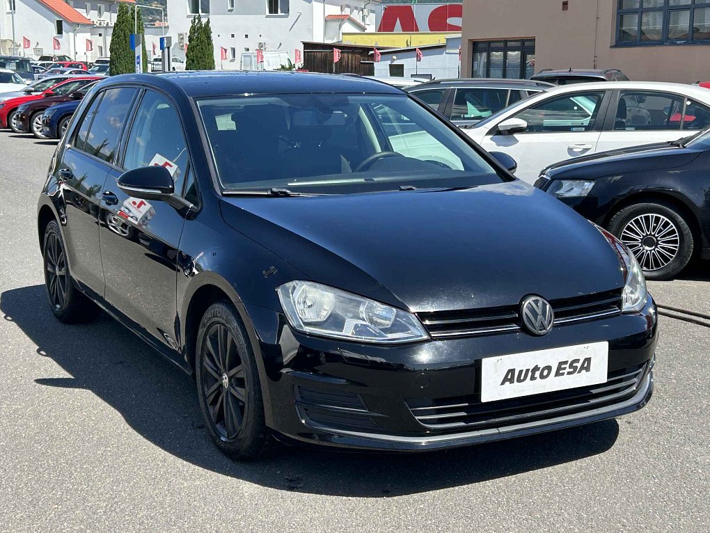 Volkswagen Golf 1.2i 