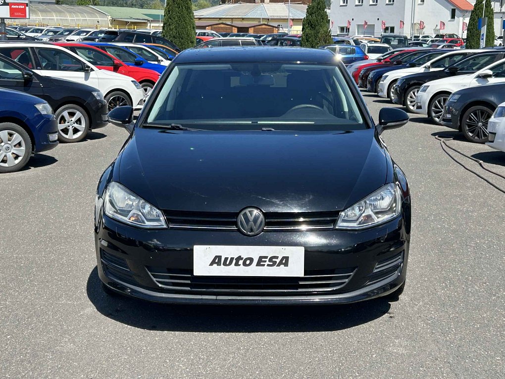Volkswagen Golf 1.2i 