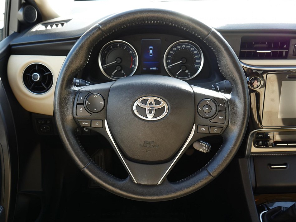 Toyota Corolla 1.6i 
