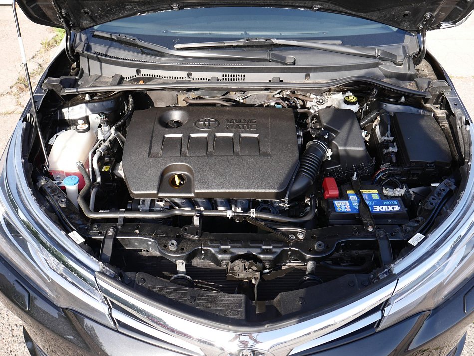 Toyota Corolla 1.6i 