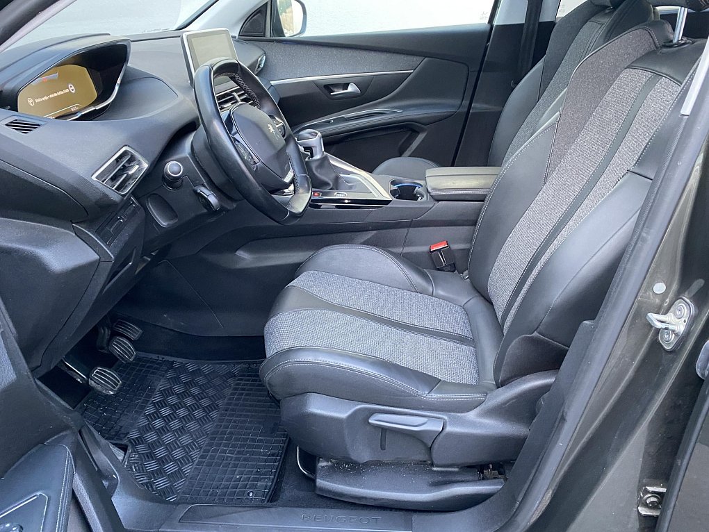 Peugeot 5008 1.5 HDi Allure