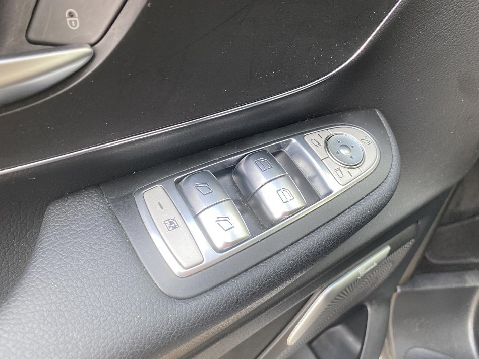Mercedes-Benz Třída V 2.0CDi  V300 7míst