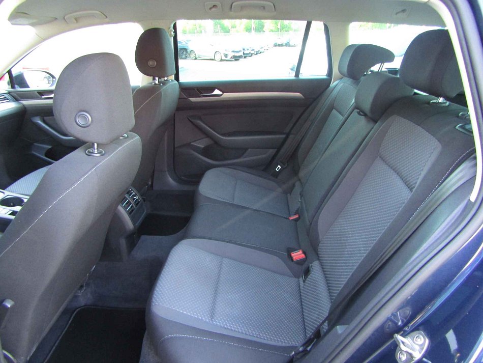 Volkswagen Passat 1.6 TDi 