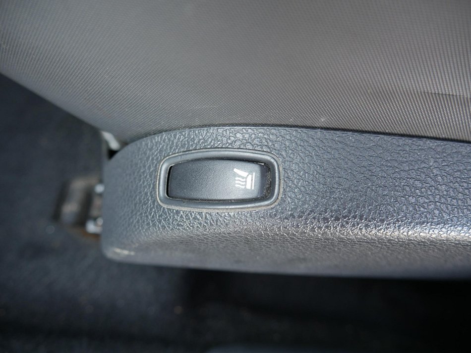 Dacia Sandero 1.6 i 