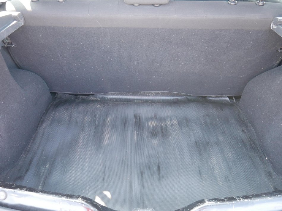 Dacia Sandero 1.6 i 