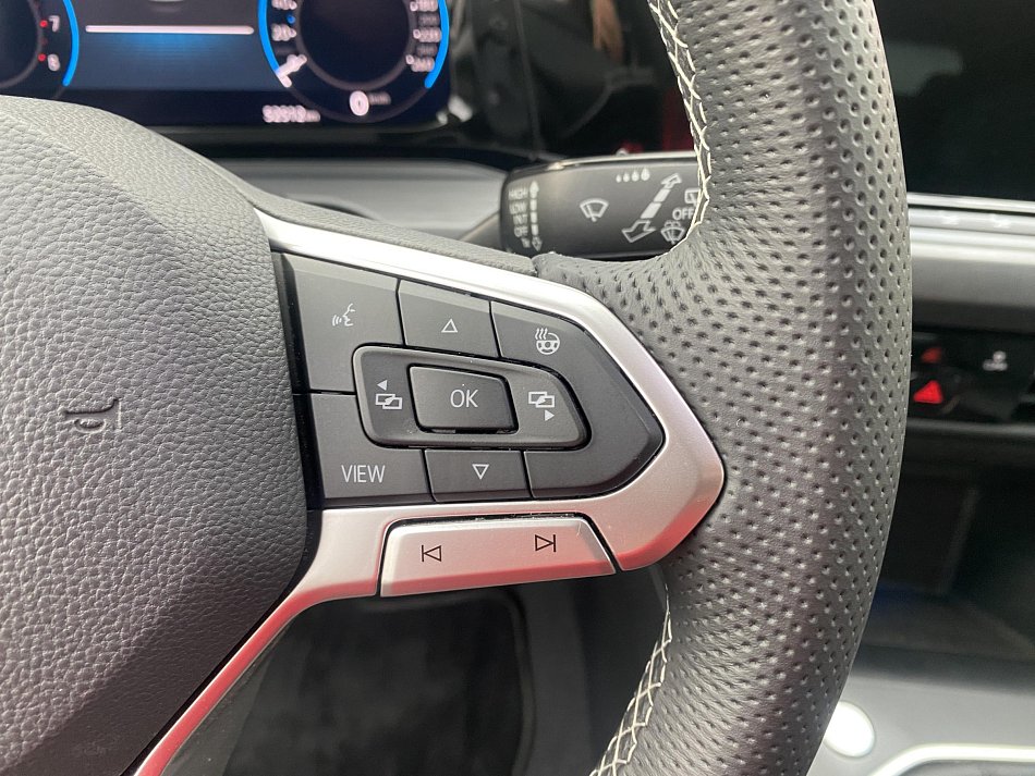 Volkswagen Golf 1.5 TSI 