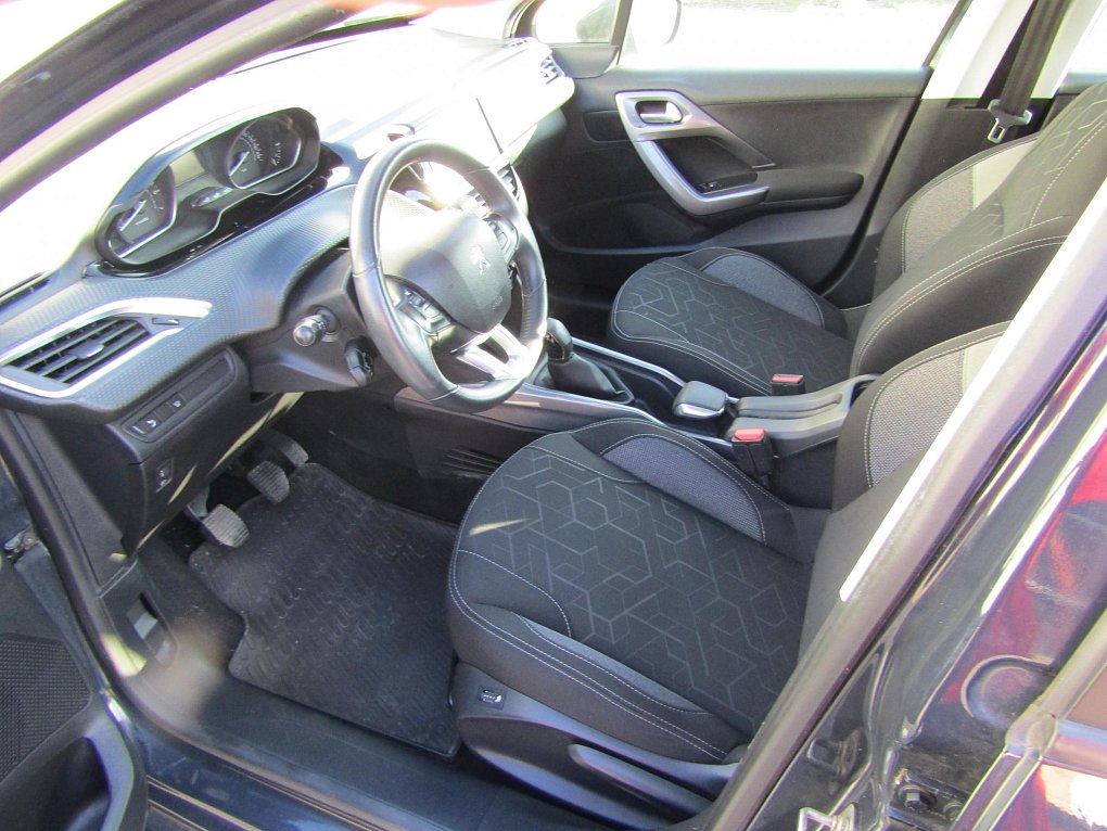 Peugeot 2008 1.2 PT Active