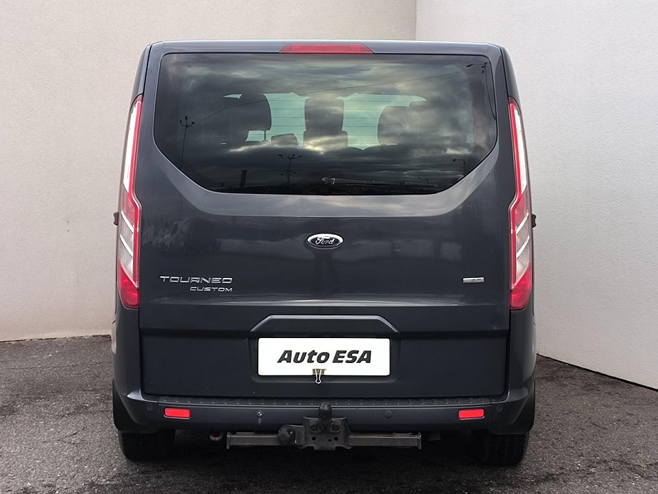 Ford Tourneo Custom 2.2TDCi Limited
