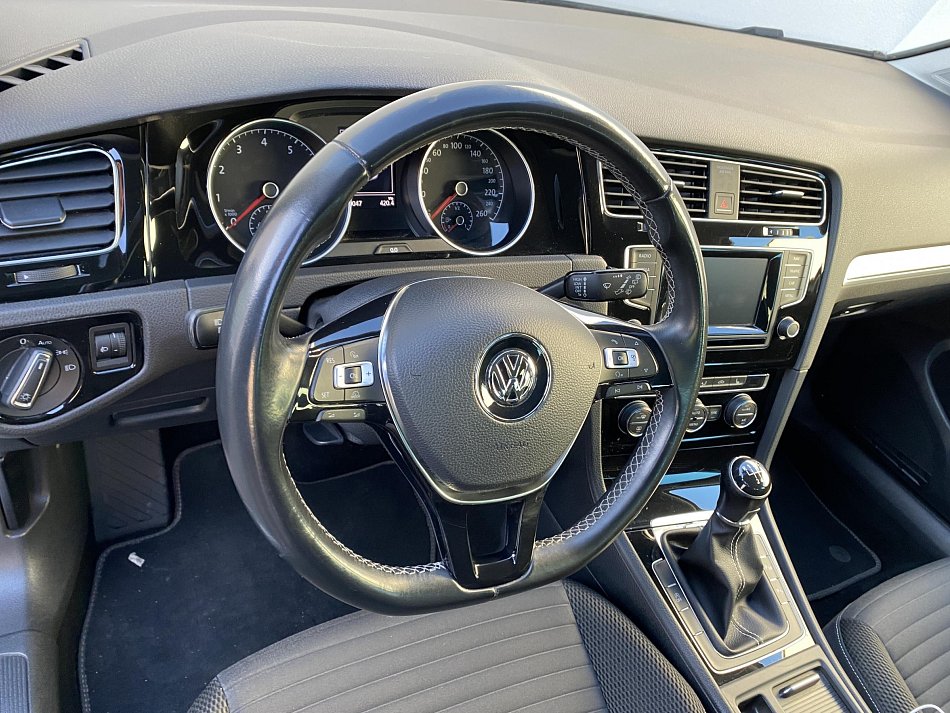 Volkswagen Golf 1.2TSi 