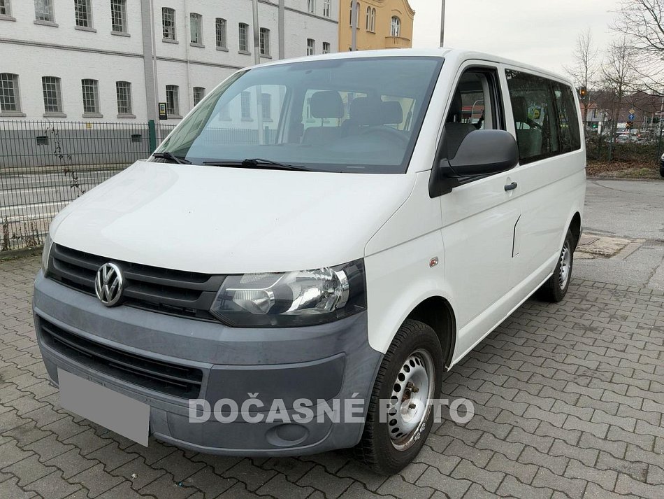 Volkswagen Transporter 2.0TDi  9míst