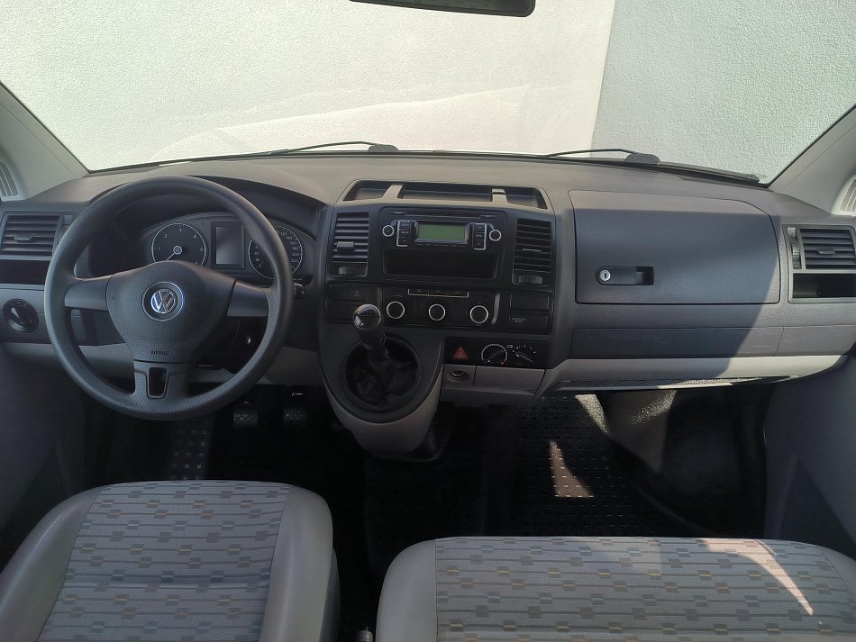 Volkswagen Transporter 2.0TDi  9míst