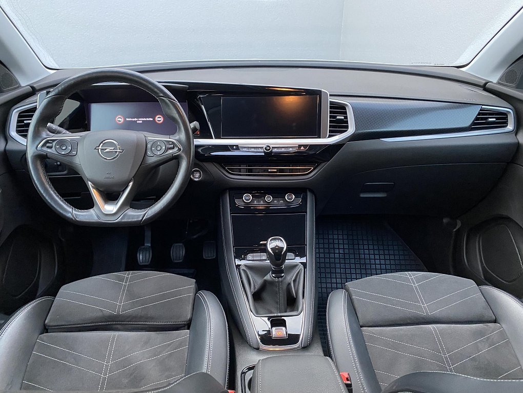 Opel Grandland 1.2 T GS Line