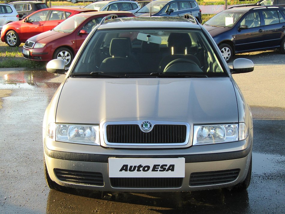 Škoda Octavia 1.6i Tour