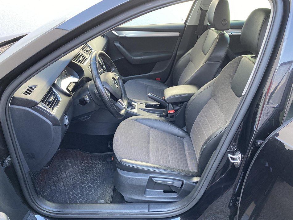 Škoda Octavia III 2.0 TDi Elegance