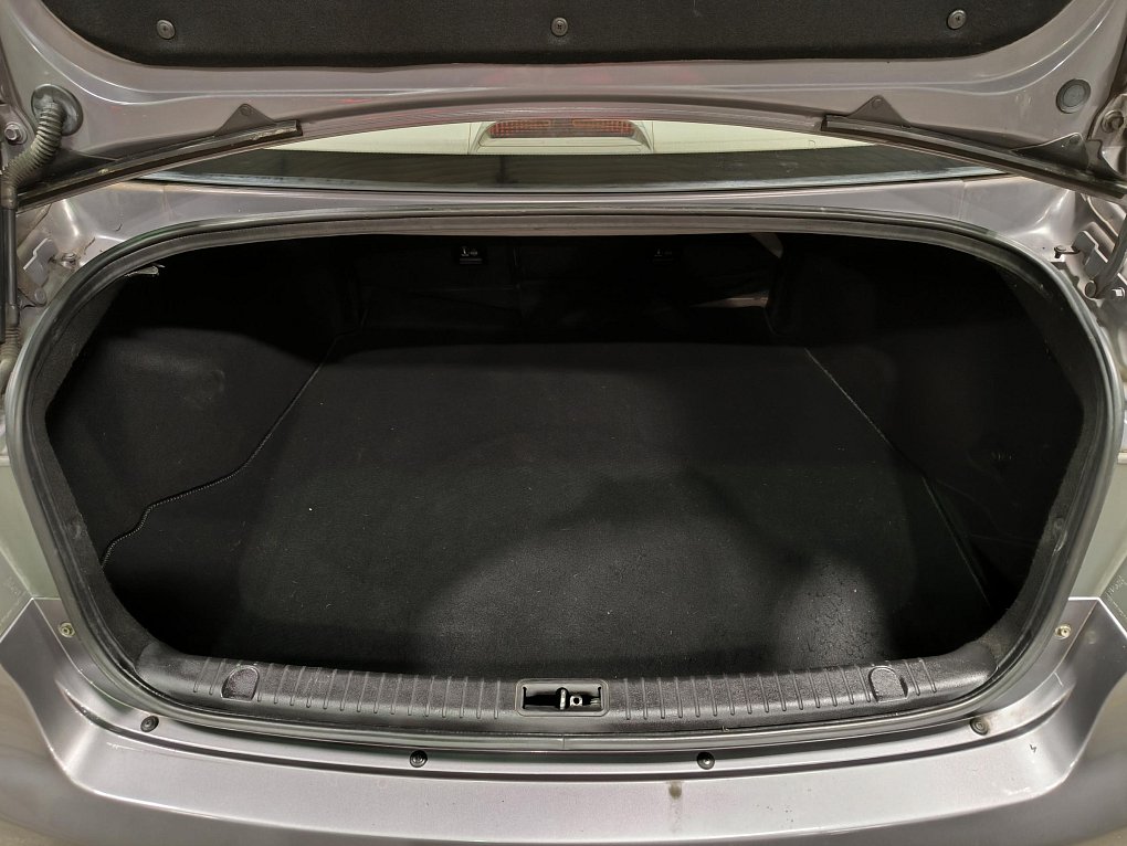 Hyundai Sonata 2.4i 