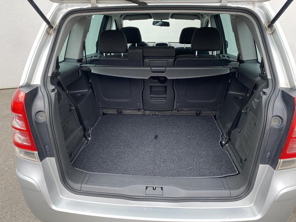 Opel Zafira 1.8i 