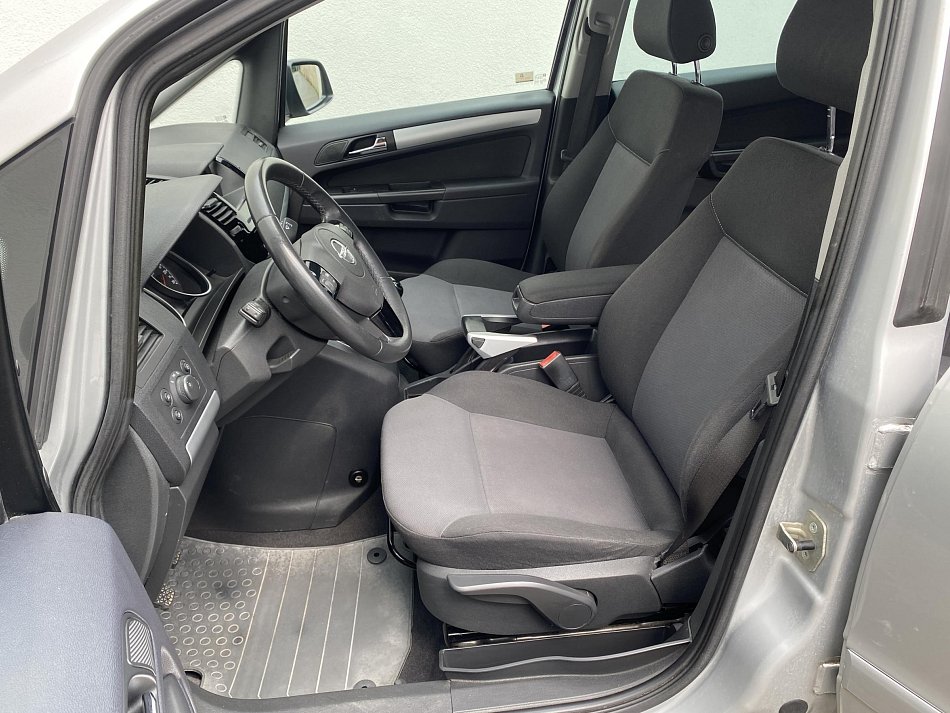 Opel Zafira 1.8i 