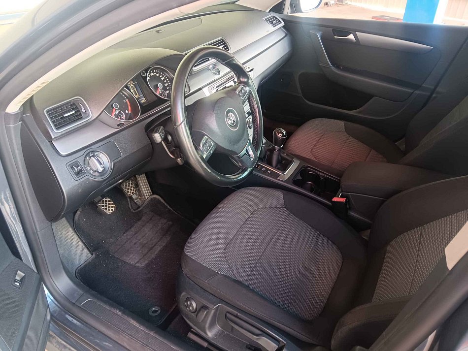 Volkswagen Passat 2.0 TDi 