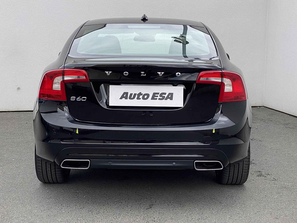 Volvo S60 2.4 D5 Summum