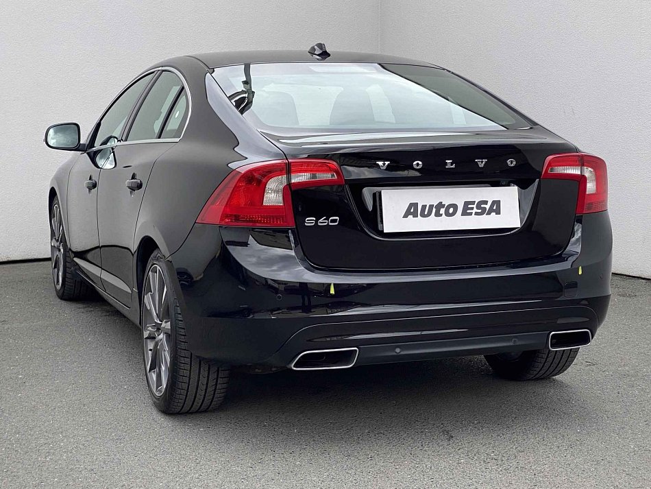 Volvo S60 2.4 D5 Summum