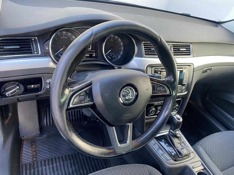 Škoda Superb II 2.0 TDi Ambition