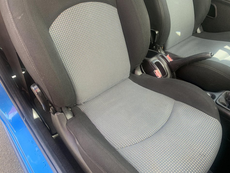 Peugeot 206 1.4i 