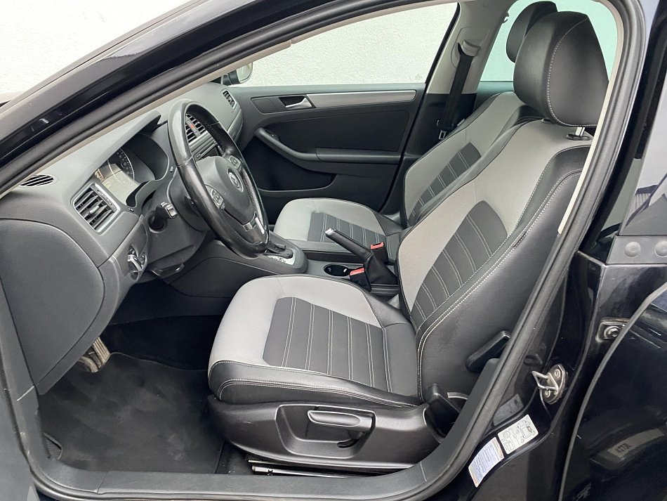 Volkswagen Jetta 1.6 TDi 