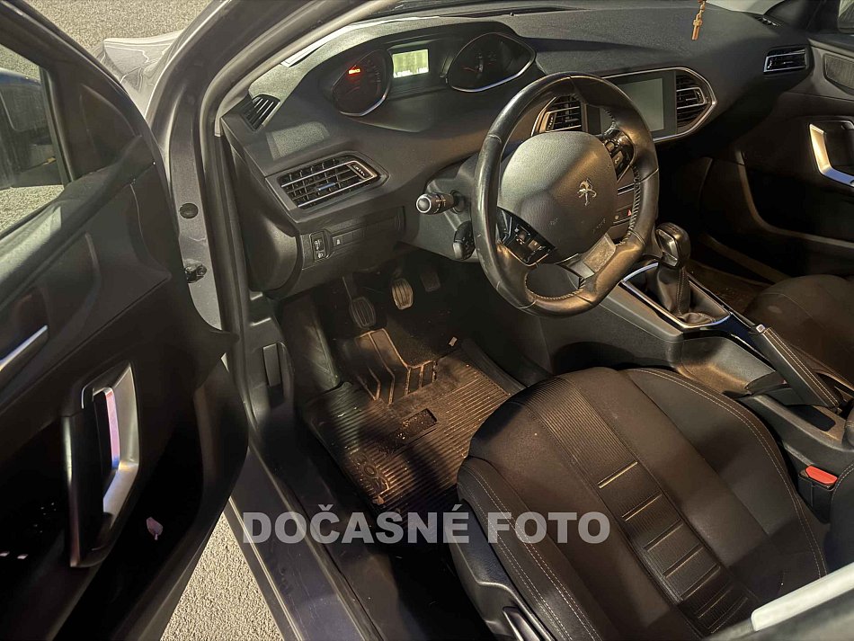 Peugeot 308 1.6 HDi 