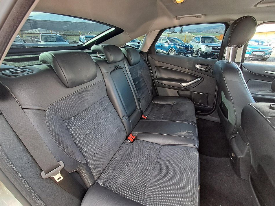 Ford Mondeo 2.5 T 