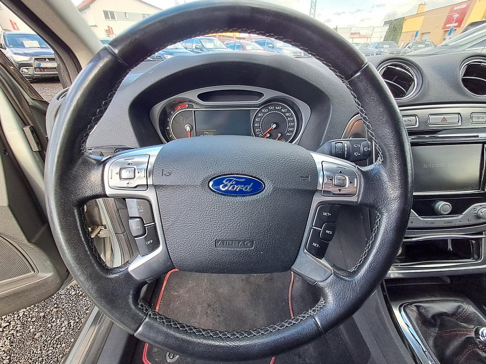 Ford Mondeo 2.5 T 
