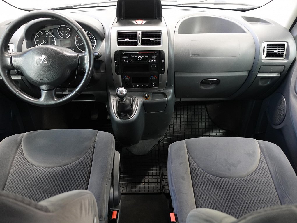 Peugeot Expert 2.0HDi  L2 8míst