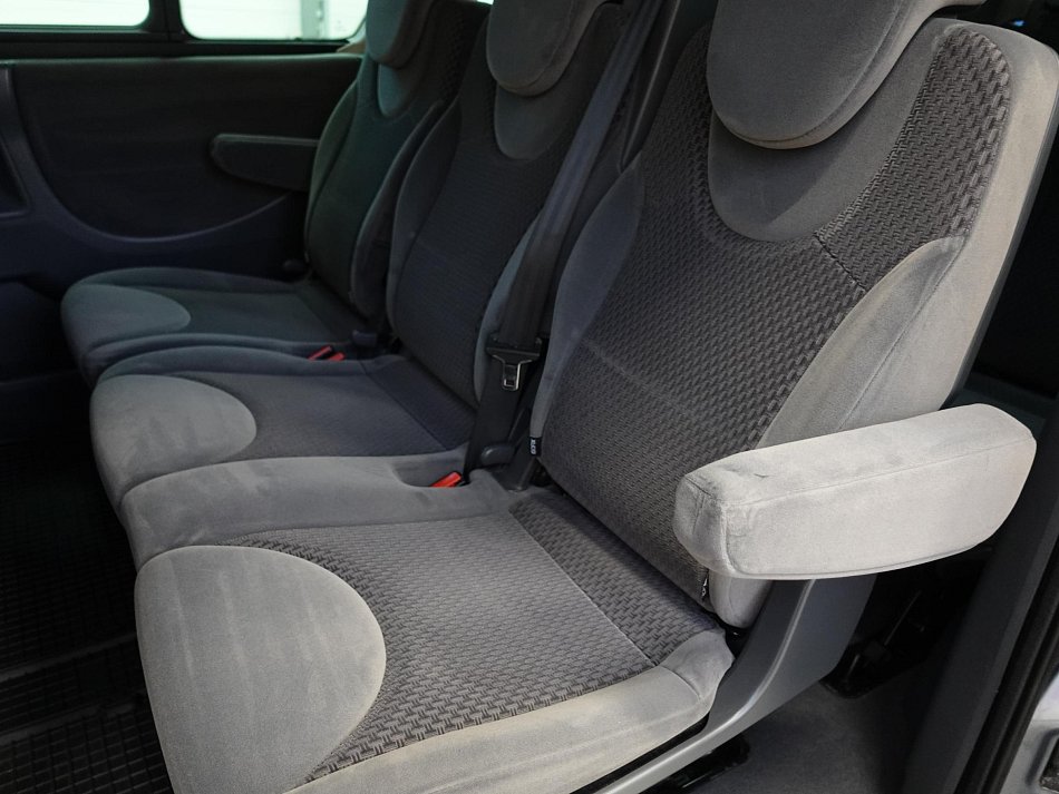 Peugeot Expert 2.0HDi  L2 8míst