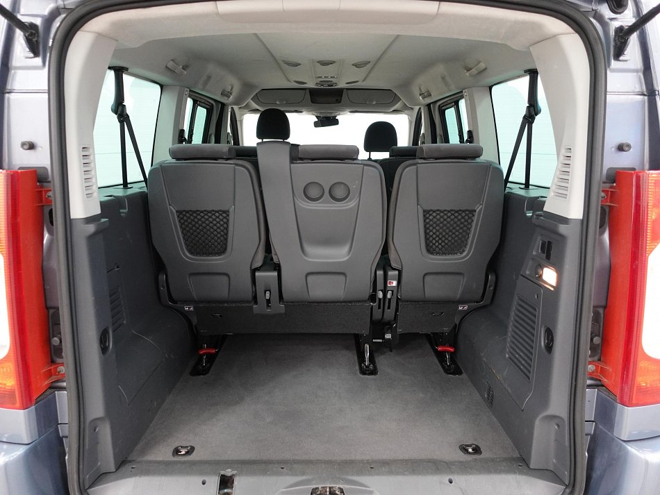 Peugeot Expert 2.0HDi  L2 8míst