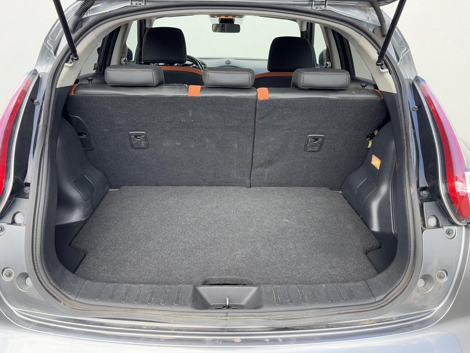 Nissan Juke 1.6 i 