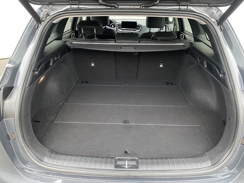 Kia Ceed 1.5 T-GDi TOP