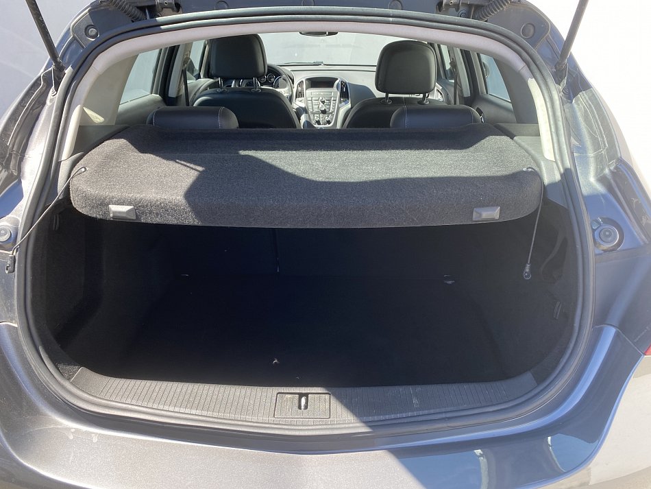 Opel Astra 1.4 T Cosmo