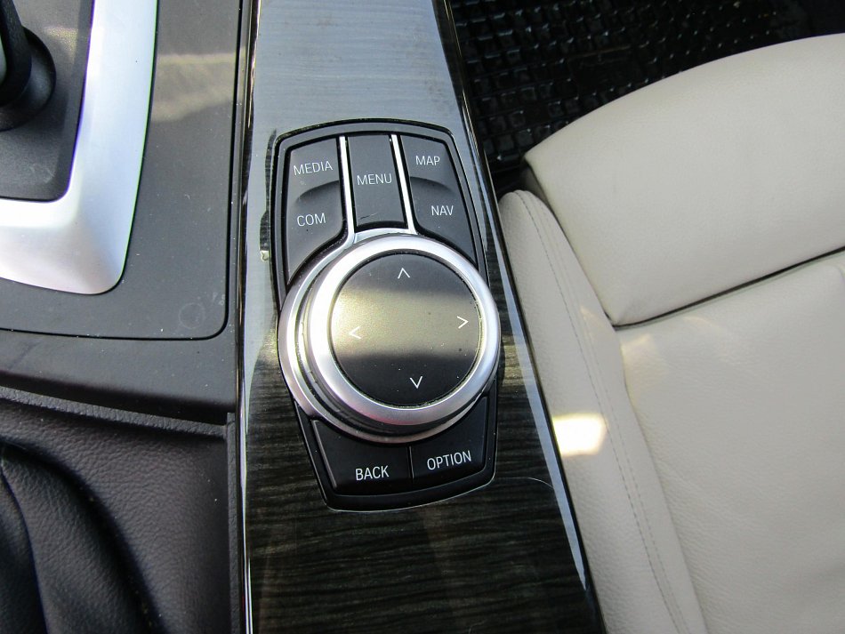 BMW Řada 3 2.0d  320d xDrive