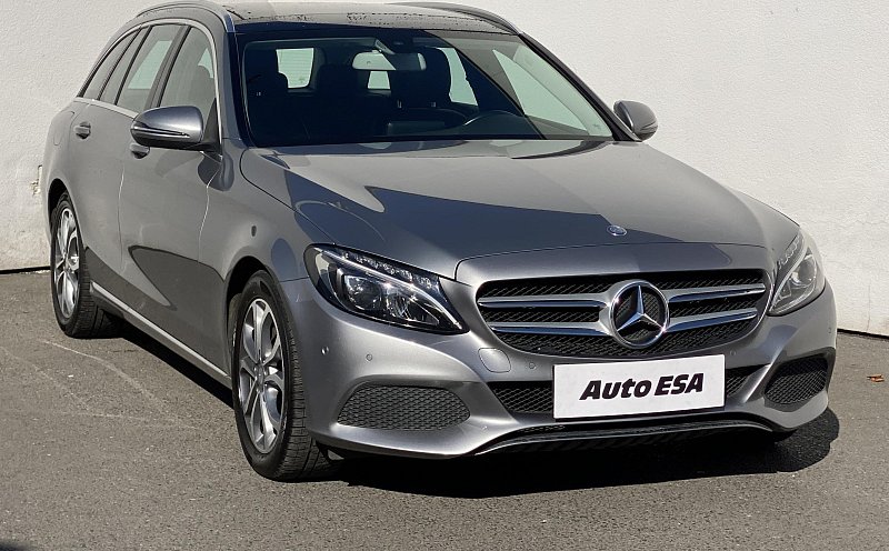 Mercedes-Benz Třída C 2.2 CDi Avantgarde C220