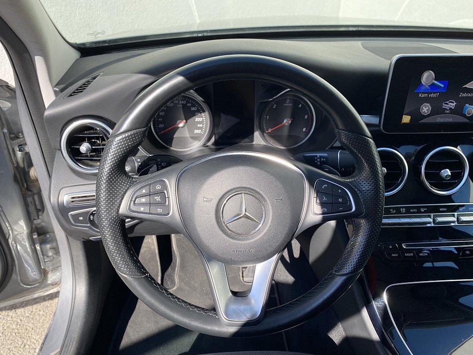 Mercedes-Benz Třída C 2.2 CDi Avantgarde C220