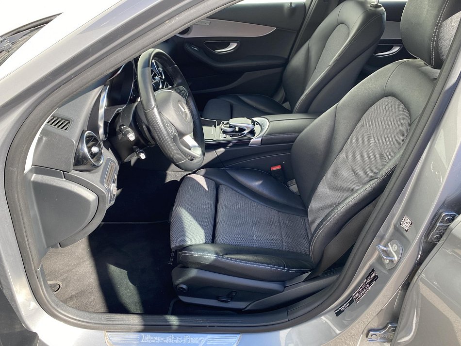 Mercedes-Benz Třída C 2.2 CDi Avantgarde C220