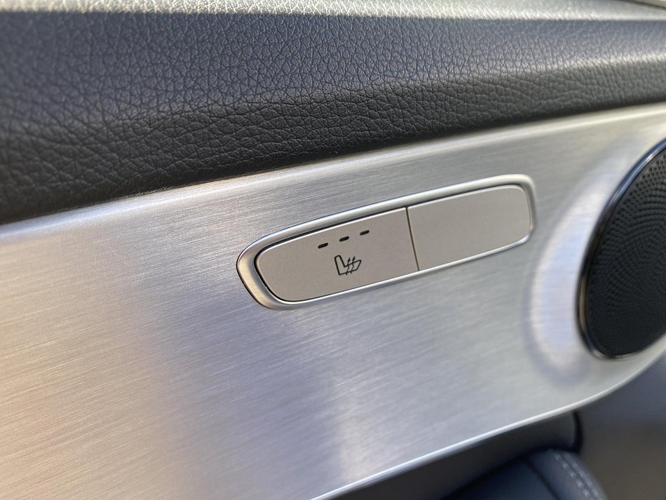 Mercedes-Benz Třída C 2.2 CDi Avantgarde C220