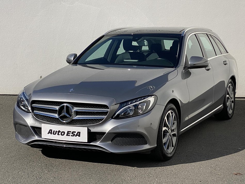 Mercedes-Benz Třída C 2.2 CDi Avantgarde C220