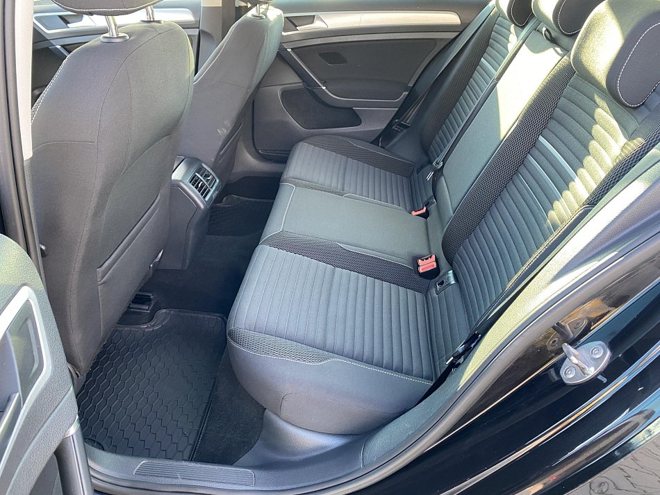 Volkswagen Golf 2.0 TDi CUP