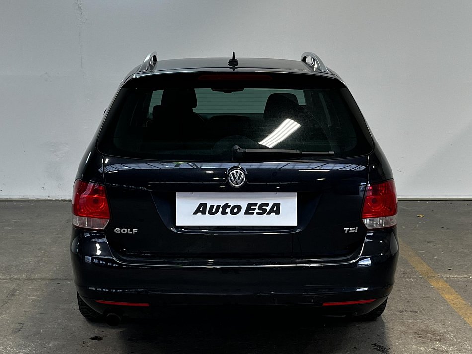 Volkswagen Golf 1.2TSI 