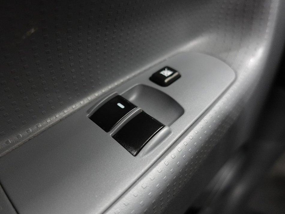 Mitsubishi Colt 1.3i 