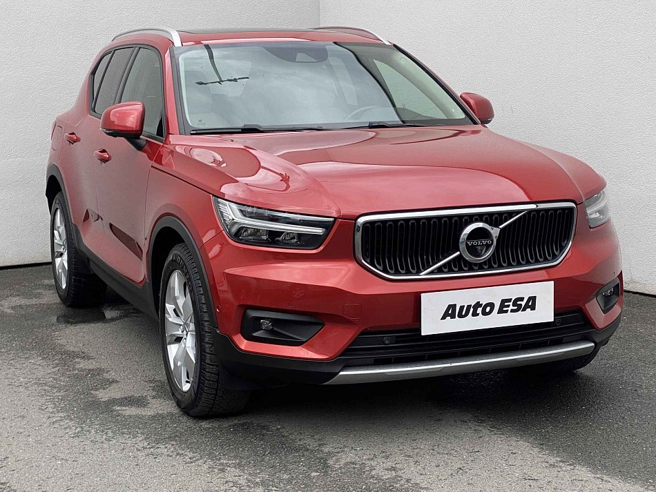 Volvo XC40 2.0T5 Momentum AWD