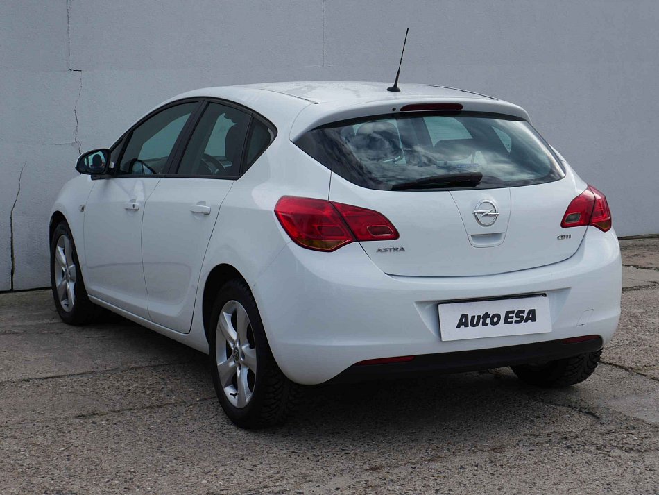 Opel Astra 1.7 CDTi 
