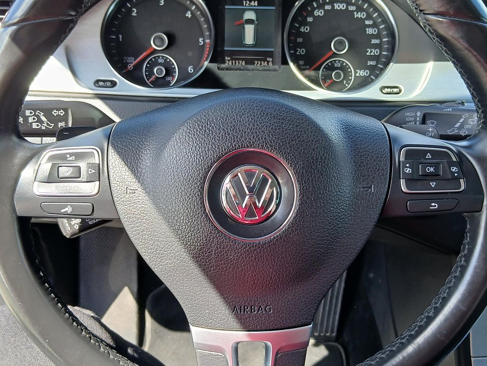 Volkswagen Passat 2.0 TDi 