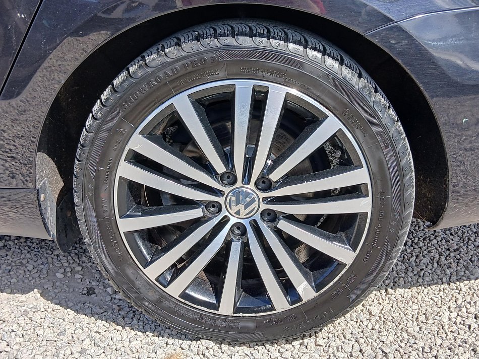 Volkswagen Passat 2.0 TDi 