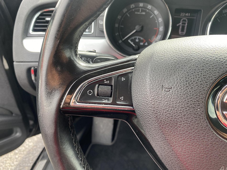 Škoda Superb II 2.0 TDi Ambition